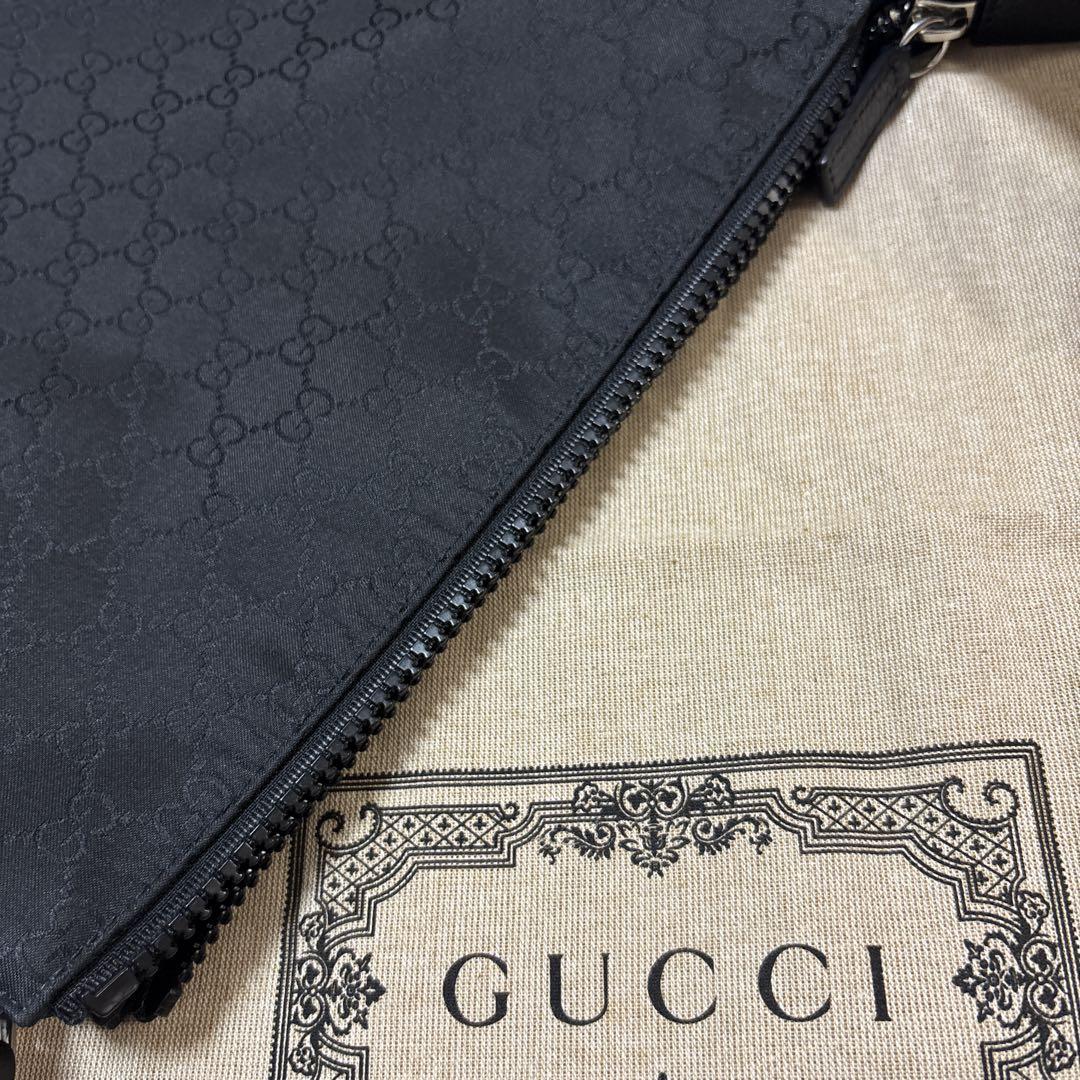 GUCCI ショルダーバッグ