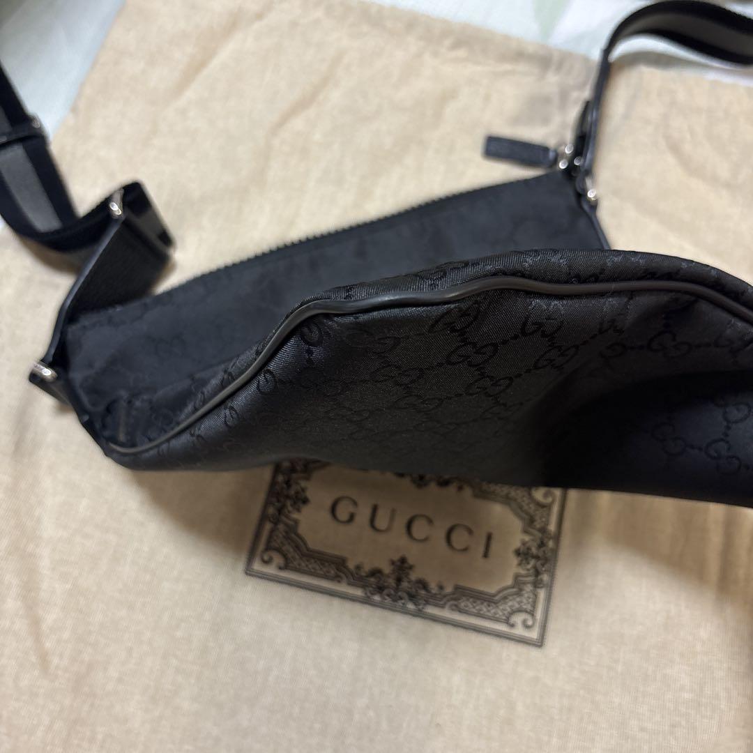 GUCCI ショルダーバッグ