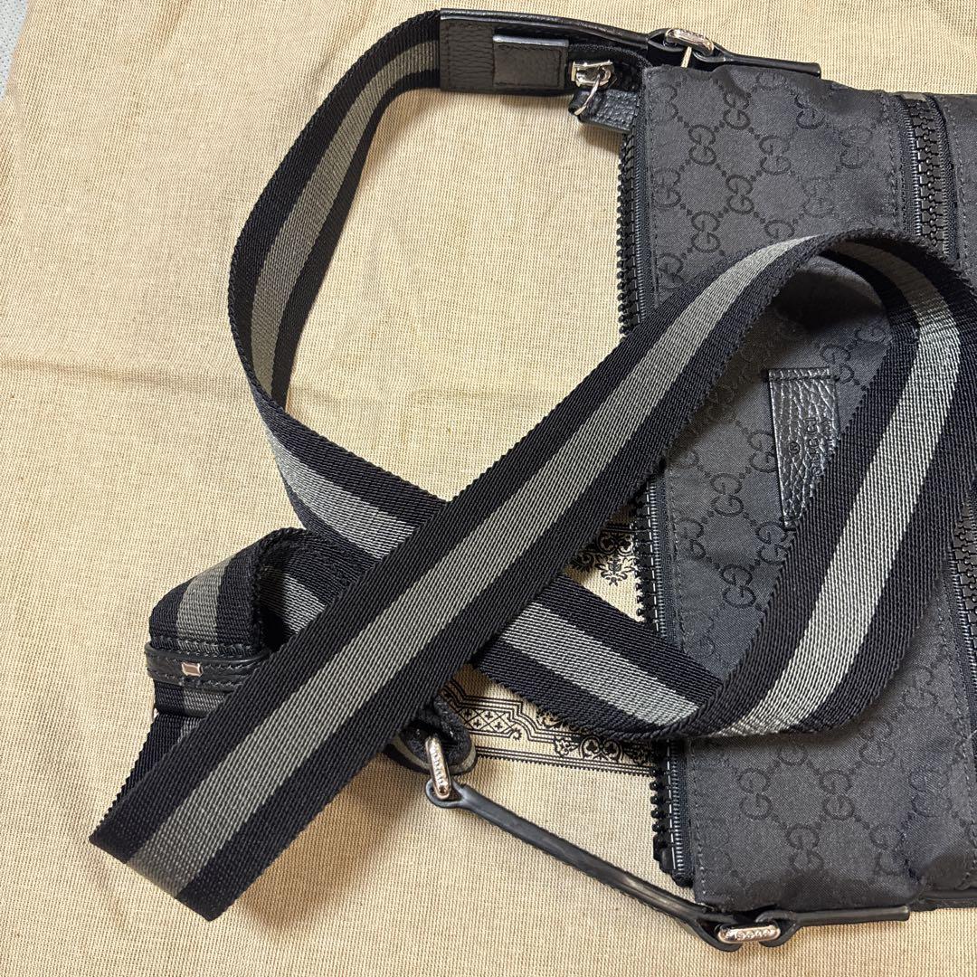 GUCCI ショルダーバッグ
