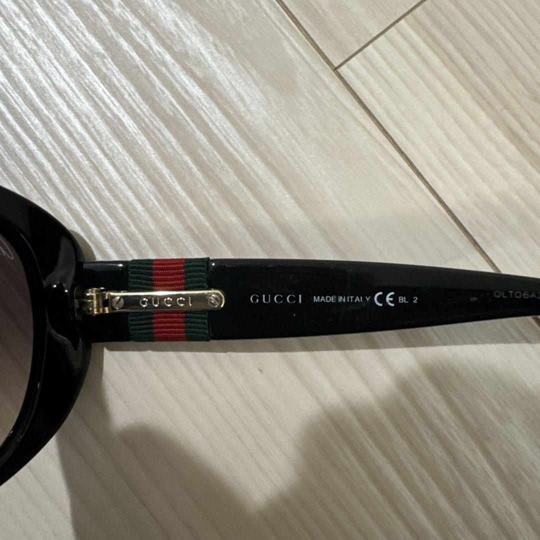 Gucci オーバーサイズサングラス 黒