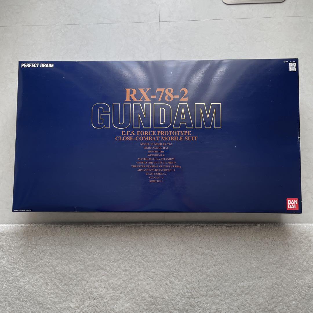 BANDAI RX-78-2 ガンダム パーフェクトグレード　おまけ付き