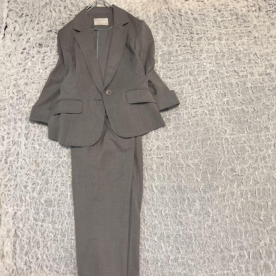 美品【エニィスイス any sis】ストレッチ パンツスーツ Mサイズ グレー 美品【エニィスイス any sis】ストレッチ パンツスーツ Mサイズ