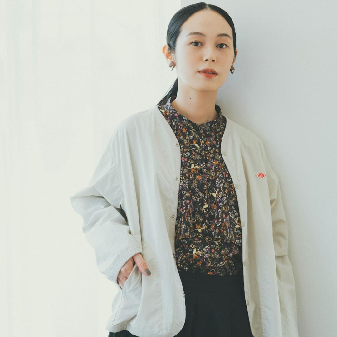 KURASHI&Trips「暮らしに、ときめき」大人のための柄ブラウス