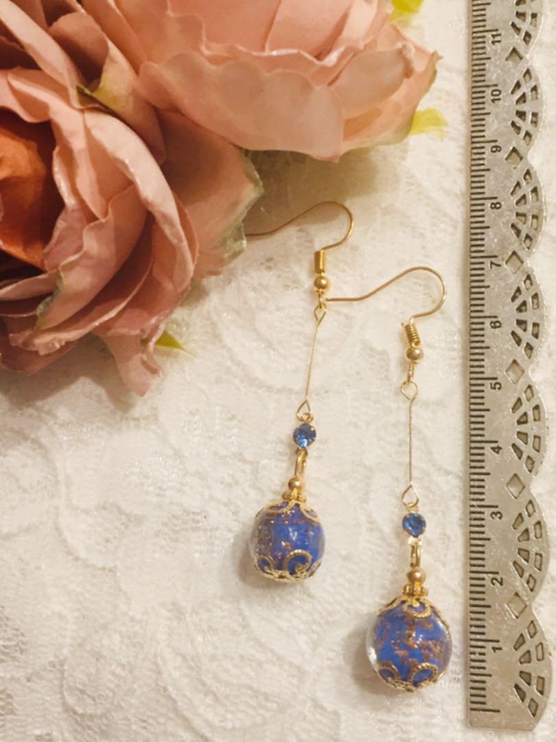 No.310 ゆらゆら とんぼ玉のシンプルピアス 青