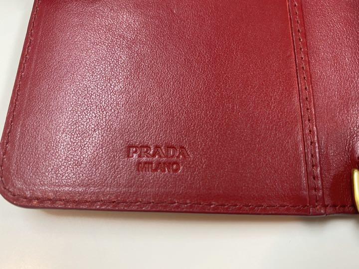 新品大得価 プラダ ショルダーチェーン付 赤 SmVru-m79135792178 PRADA iPhone7plus手帳型ケース 100%新品豊富な