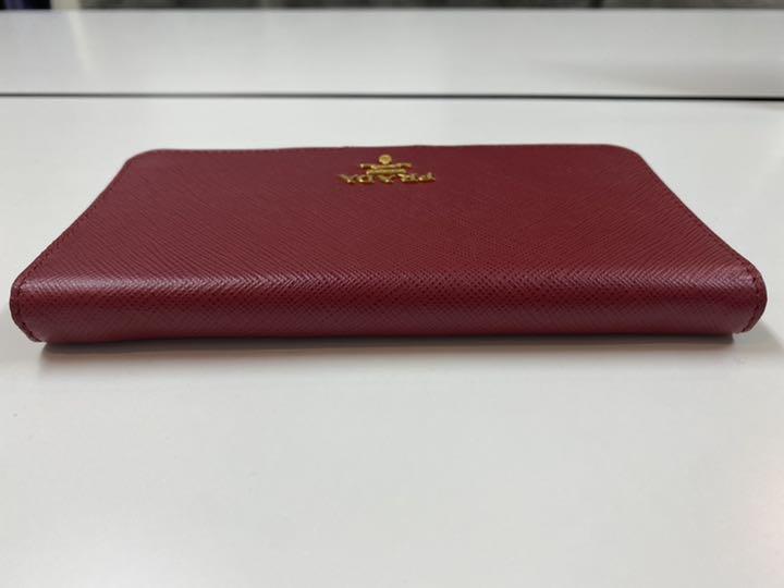 新品大得価 プラダ ショルダーチェーン付 赤 SmVru-m79135792178 PRADA iPhone7plus手帳型ケース 100%新品豊富な