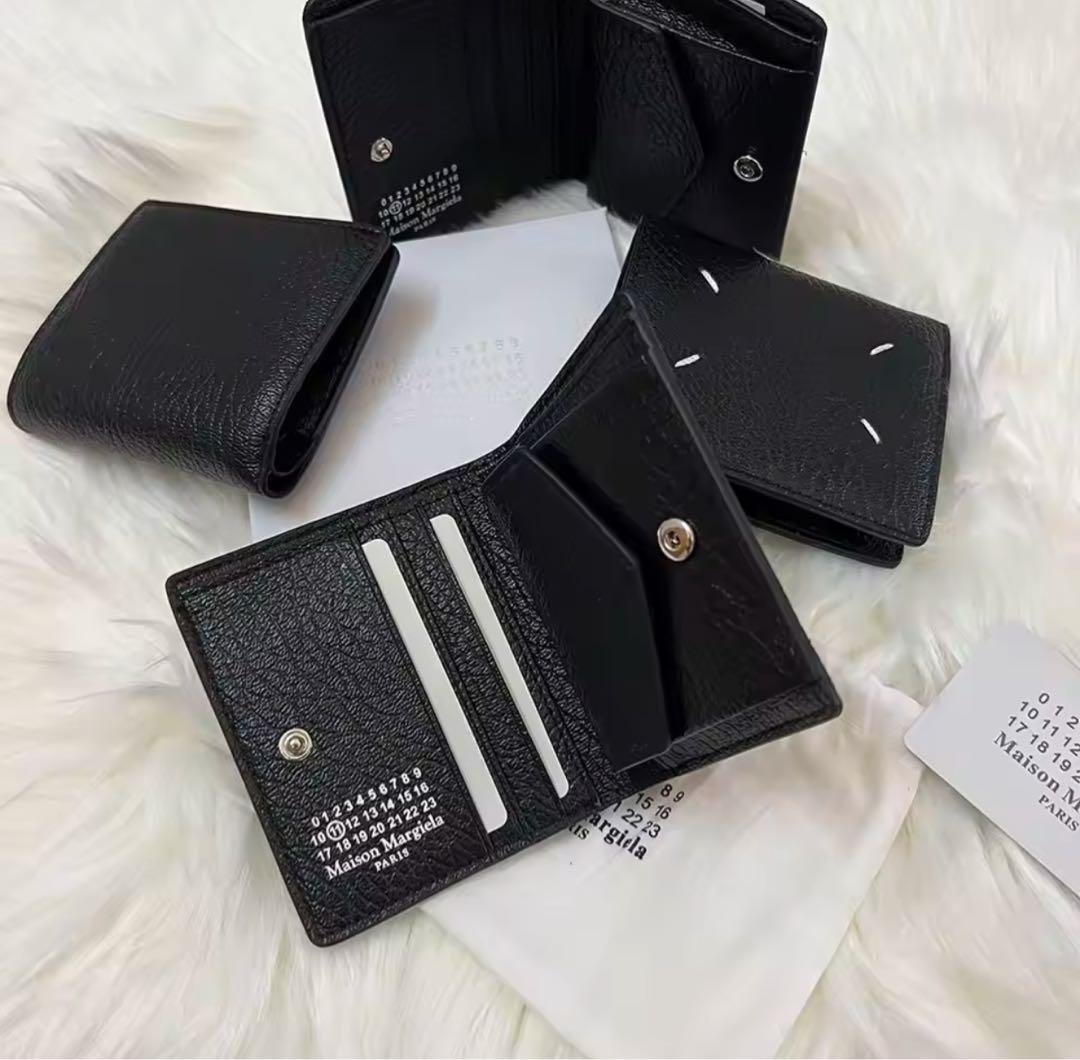 新品未使用　Maison Margiela ブラック 二つ折り財布 (即購入可)
