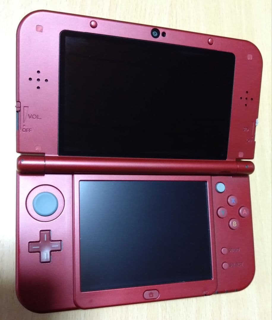 077Nintendo 3DS