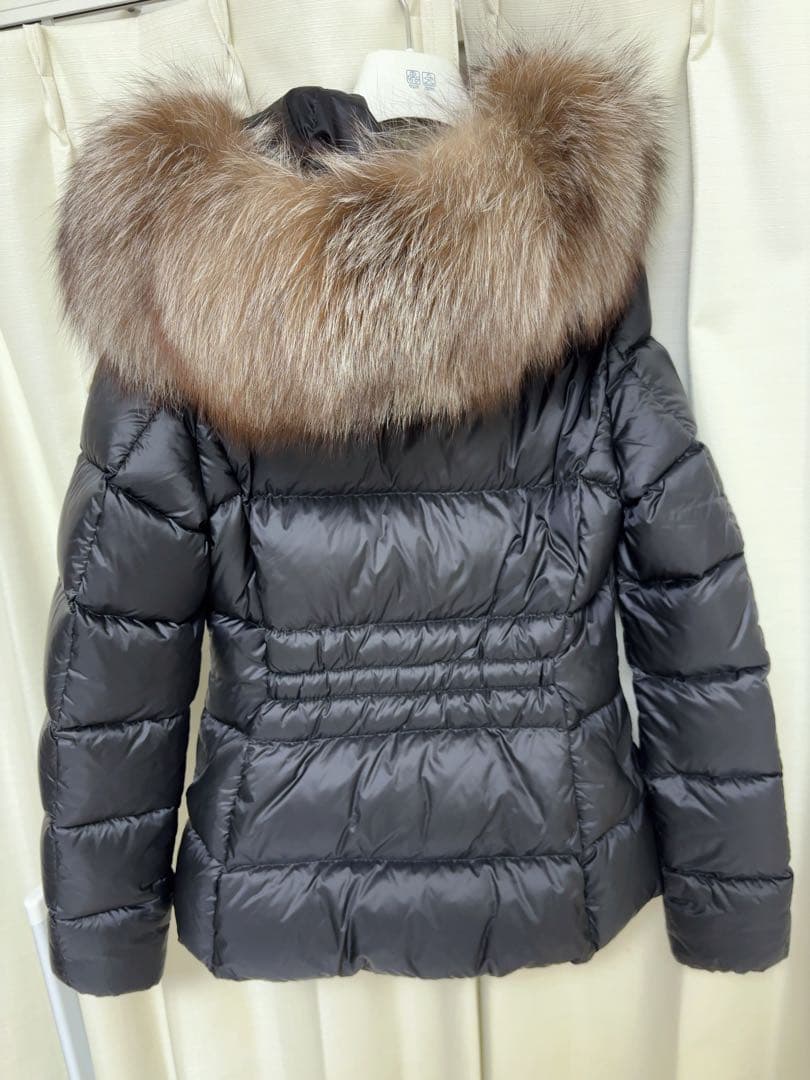 モンクレール ダウン モンクレール ダウン