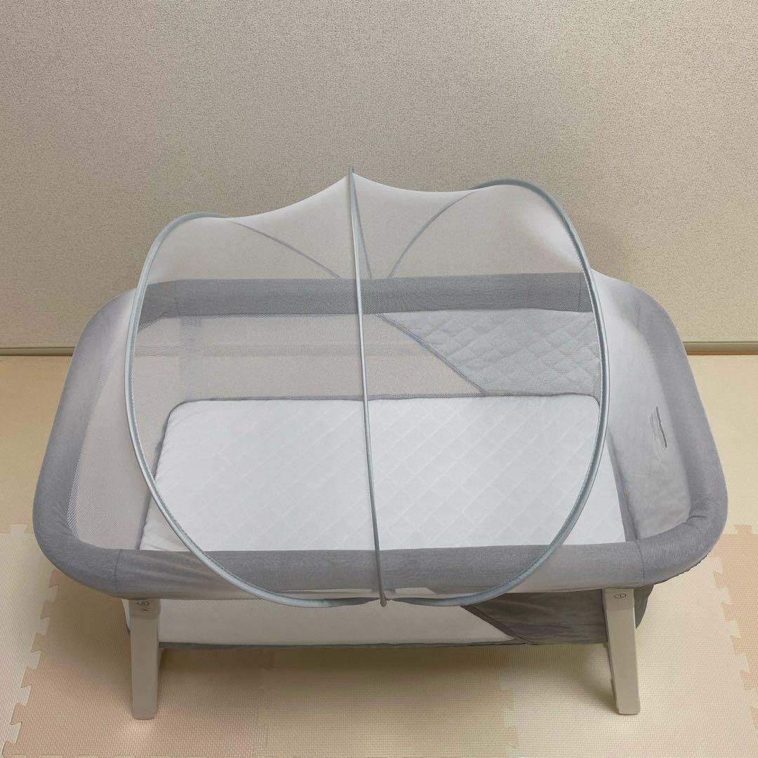 送料無料 店舗 美品】 YATOMI 2 in 1 Baby Crib 折り畳みベビーベッド - メルカリ ベビー用寝具・ベッド