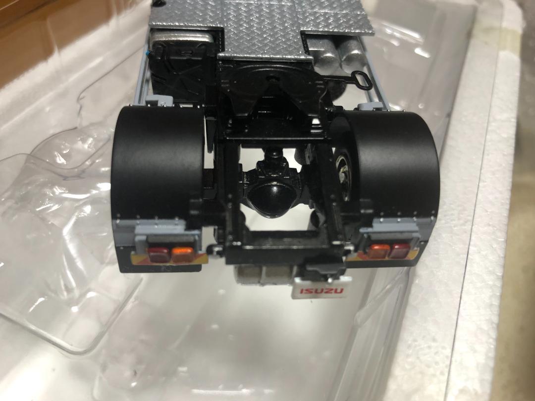 翔平　WSI    1/50  ISUZU    GIGA    4×2