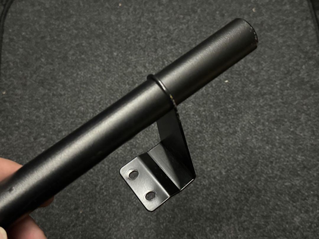 East field リアゲート開閉アシストグリップ 200 ヘルメット
 ハイエース 美品