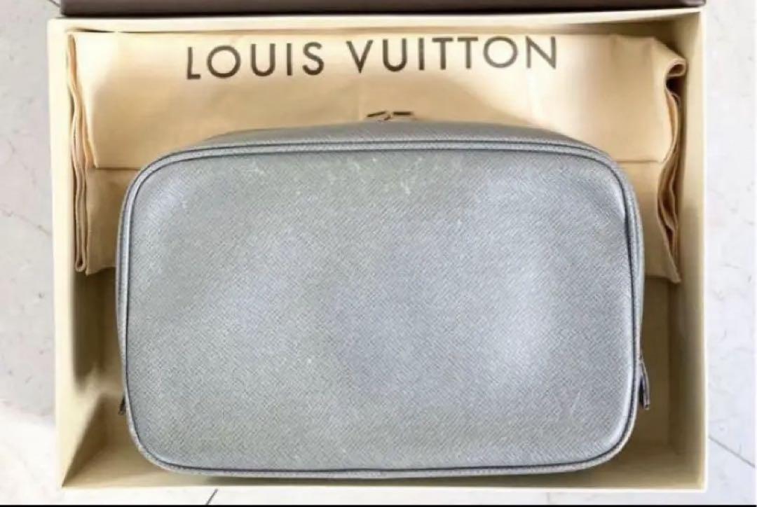 LOUIS VUITTONタイガ トゥルース トワレGM TAIG GLAC