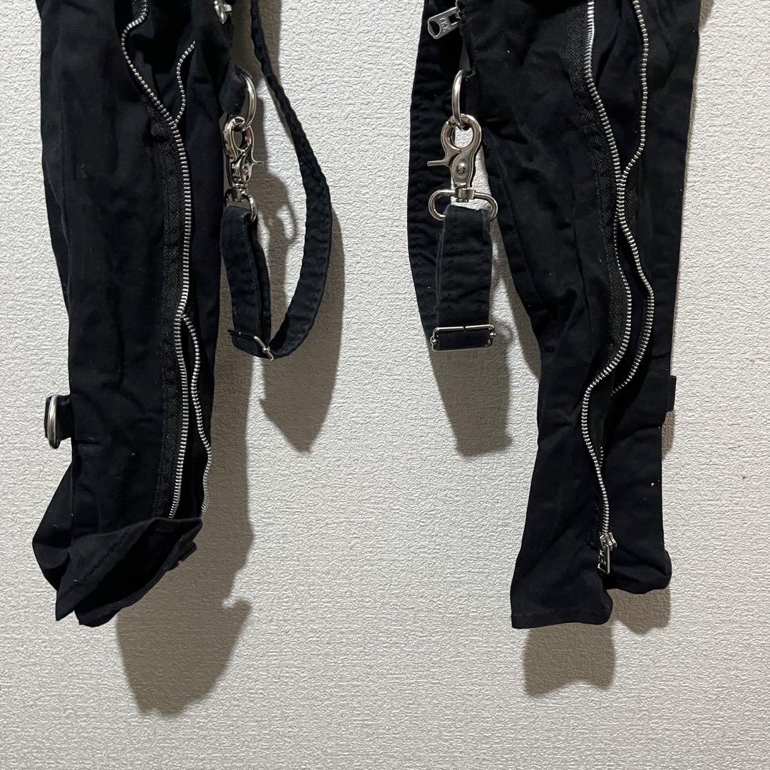 ブラック