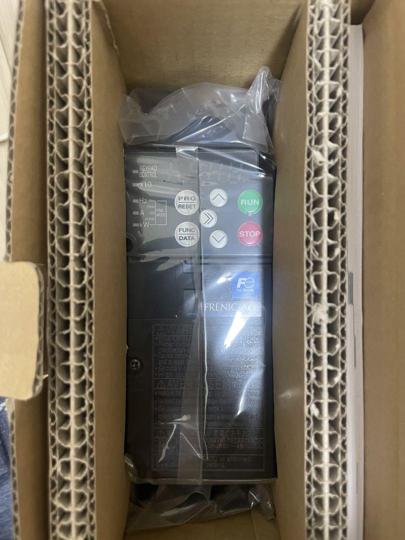 富士電機 FRN0.2E2S-7J 単相200V