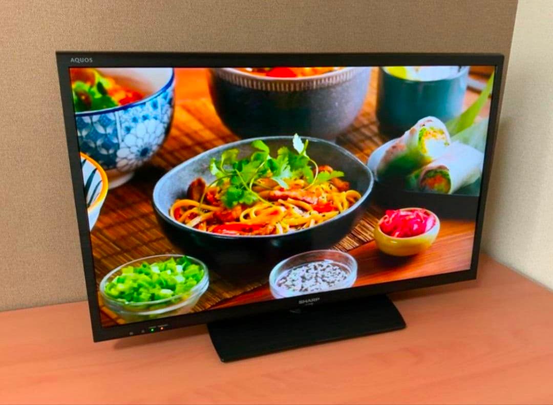 SHARP 32V型 液晶テレビ AQUOS 録画機能付き 2017年