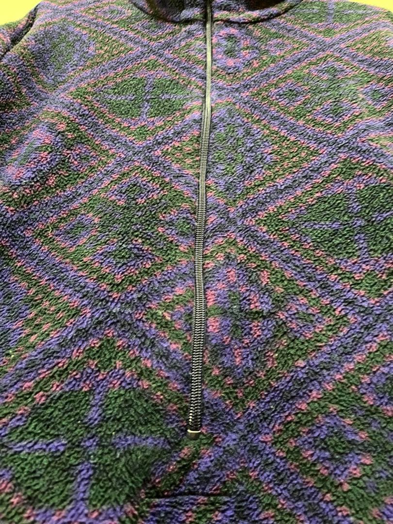 プルオーバーフリース柄