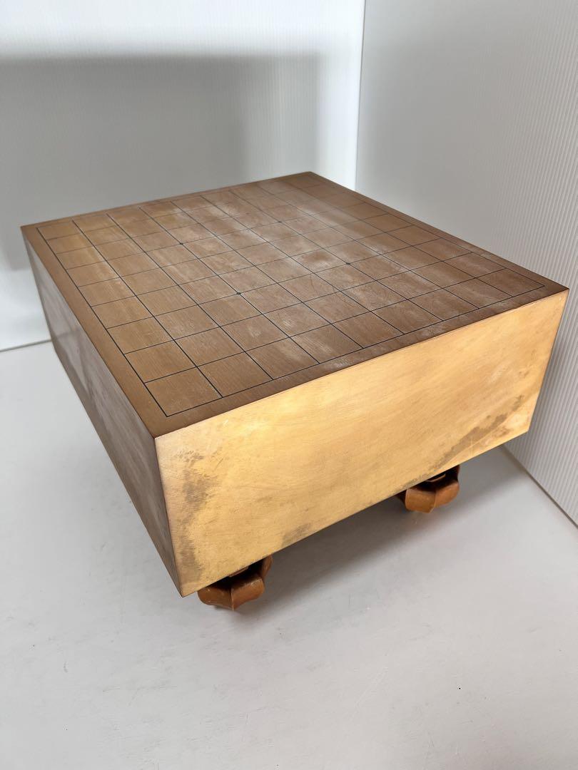 将棋盤セット　山上作　黄揚黒彫　将棋盤　榧　脚付　ヘソあり　駒台付き