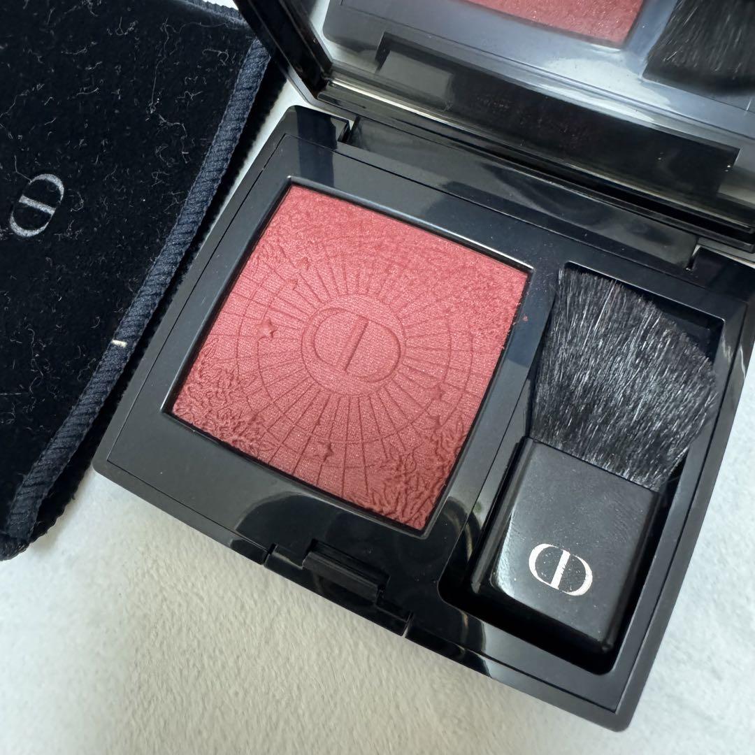 Dior ルージュ ブラッシュ 826 限定版買う