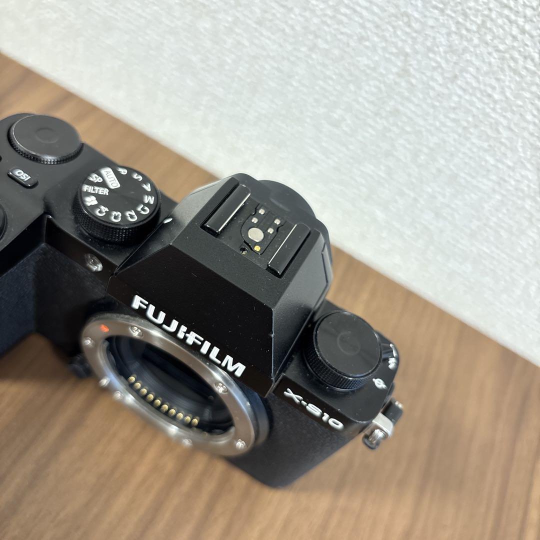 Fujifilm X-S10 美品 中古(B)] 富士フイルム X-S10 ボディ ミラーレス一眼 [良い