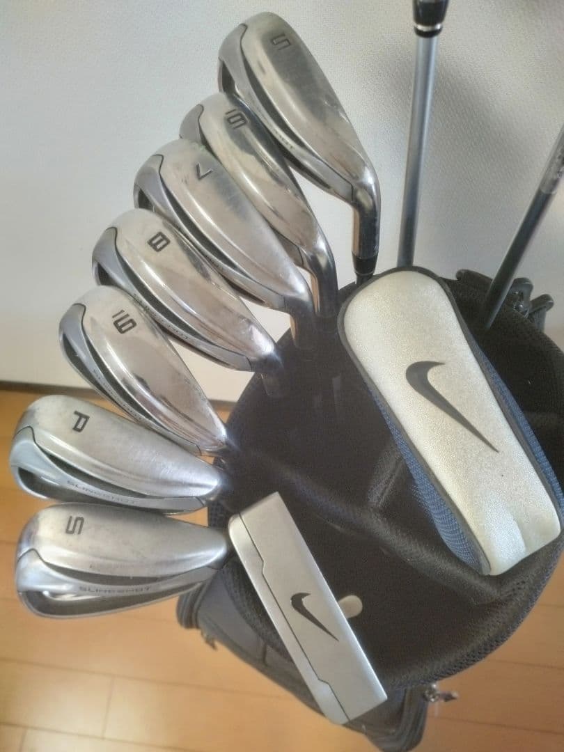 【オールNIKE☆】クラブ・アイアン・パター・キャディバッグ♪　フルセット！ オールNIKE☆】クラブ・アイアン・パター・キャディバッグ♪ フルセット！