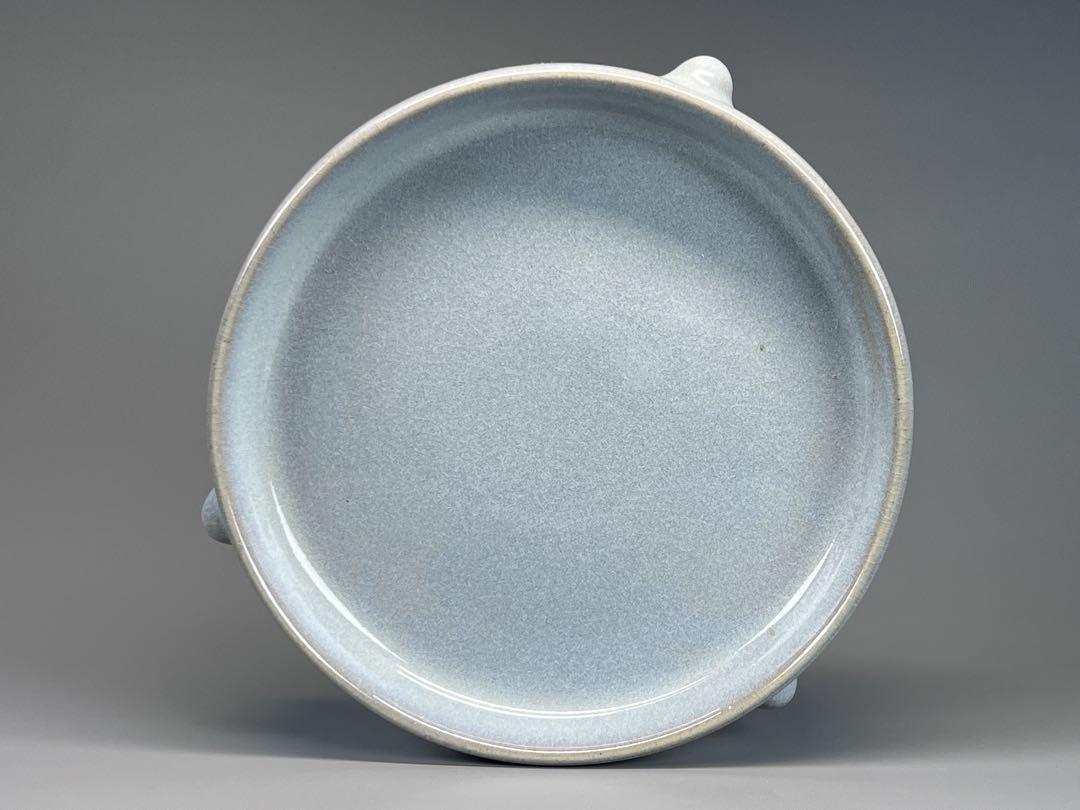 中国美術 景徳鎮 天青釉 磁器 宋 汝窯 三足 置物 工芸品 賞物 皿