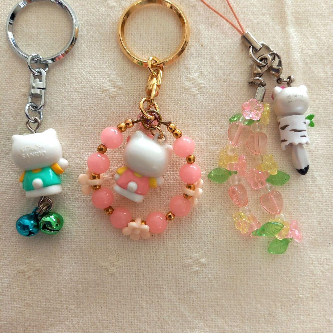 【逸品】 キティちゃん at Shop | 3個セット キーホルダー&ビーズ根付け ハローキティ
