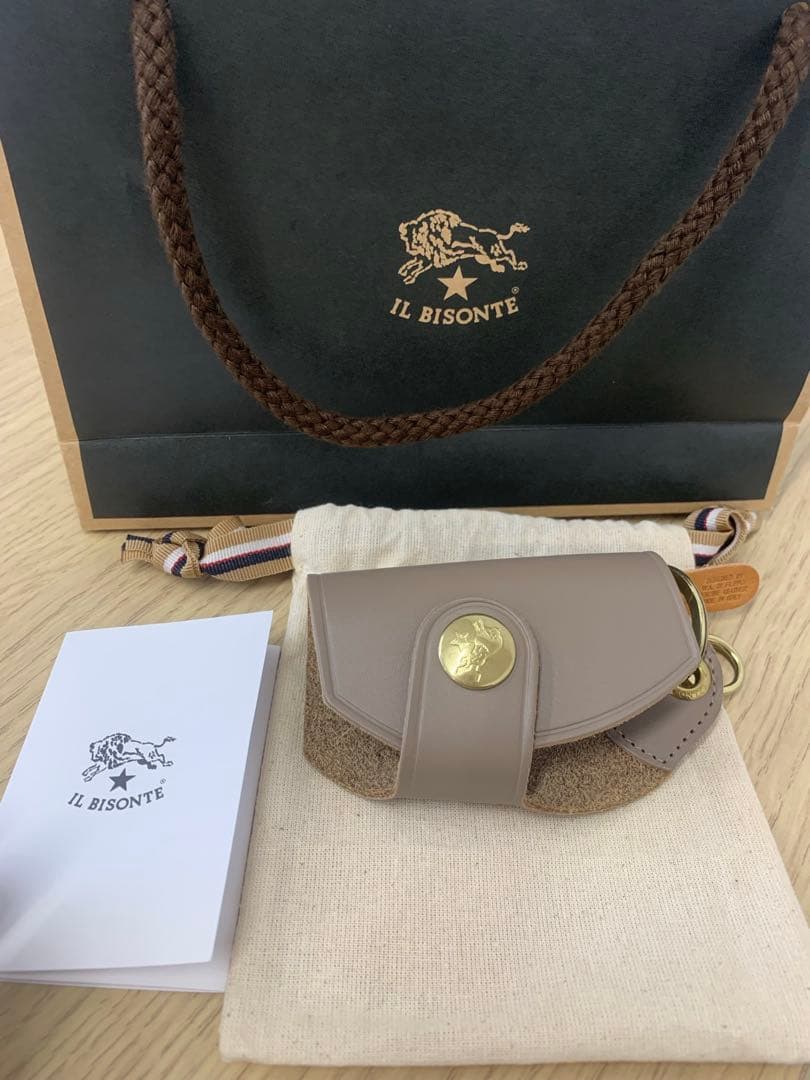IL BISONTE イルビゾンテ ベージュ キーケースILBISONTE