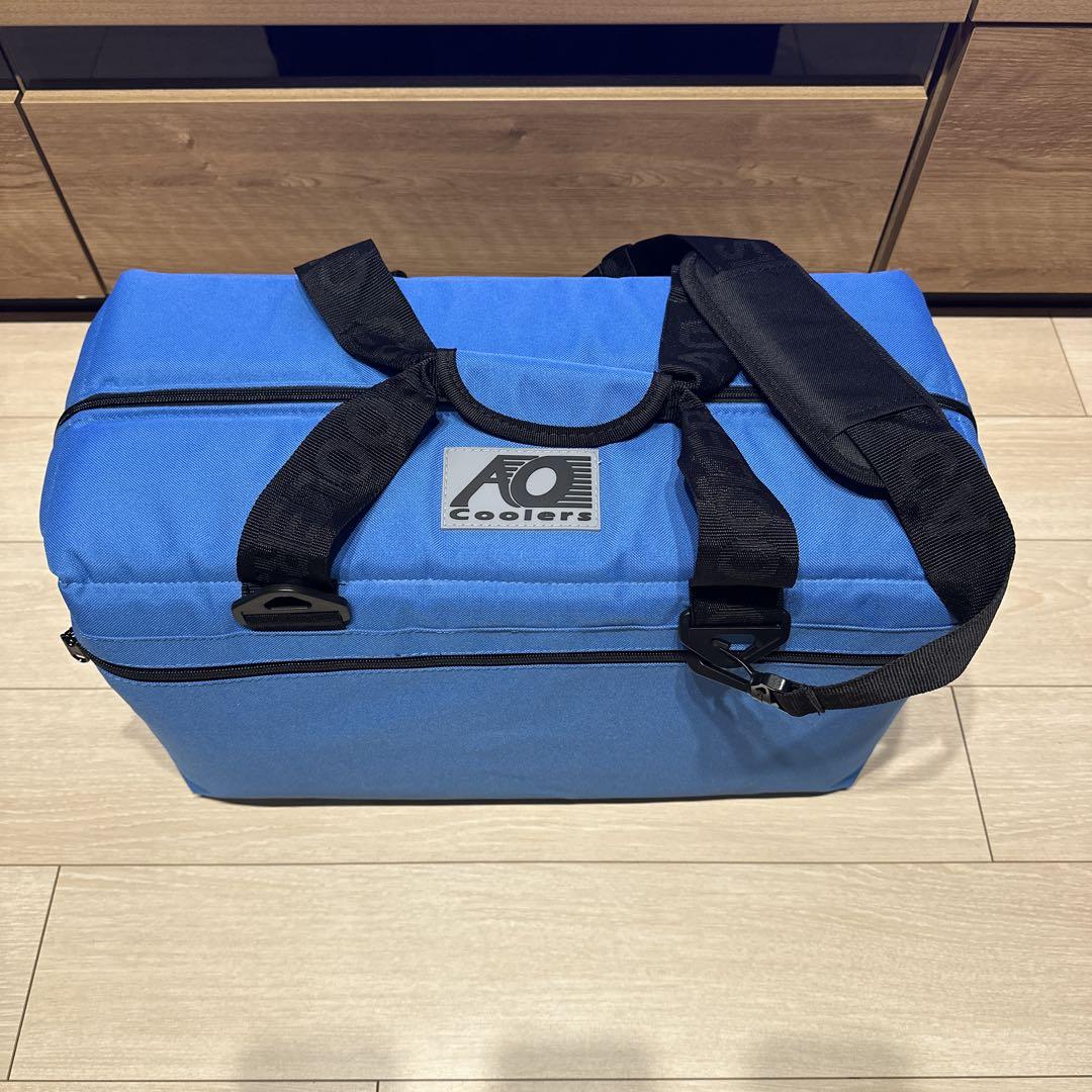 AO Coolers クーラーバッグ 青　34Lクーラーボックス・保冷剤