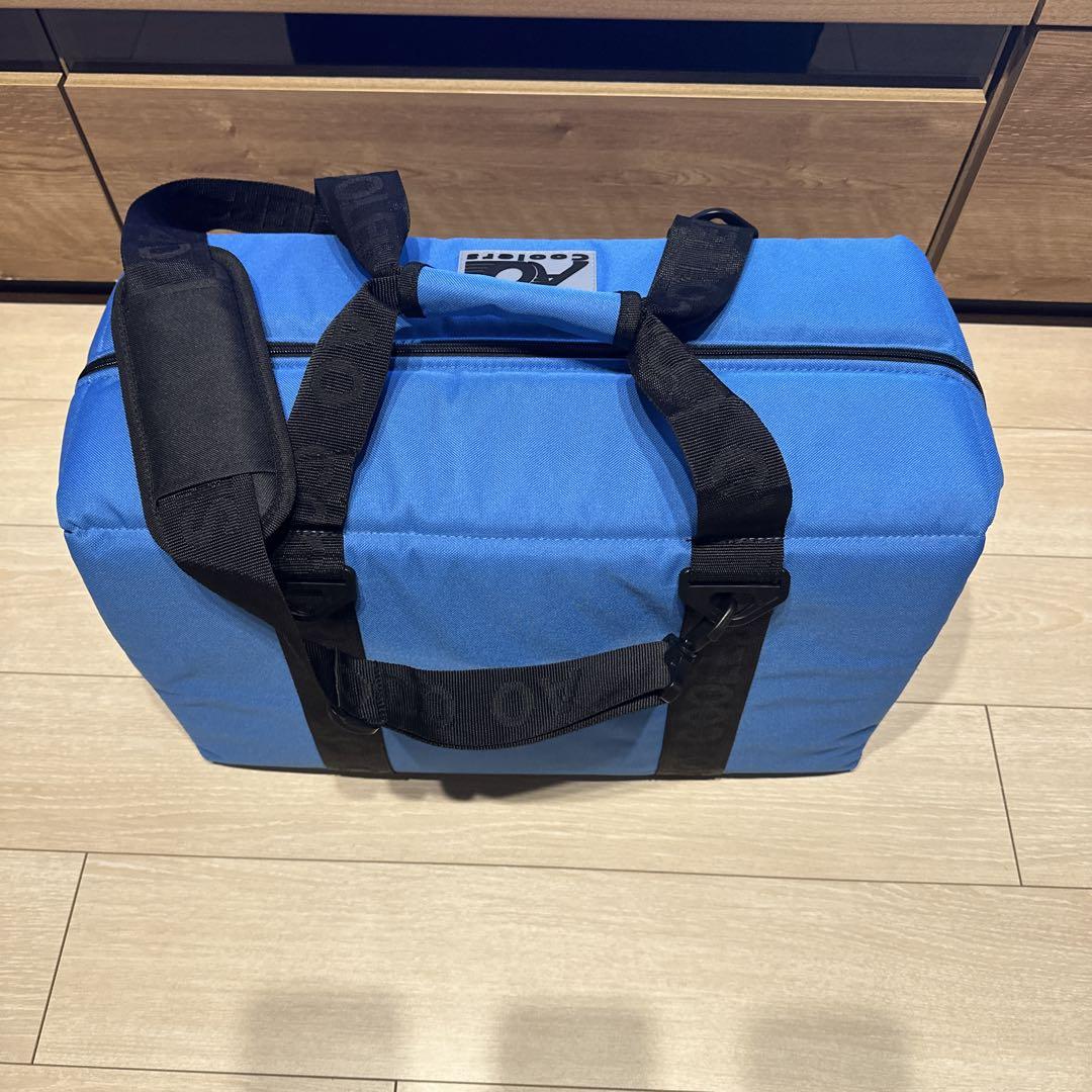 AO Coolers クーラーバッグ 青　34L