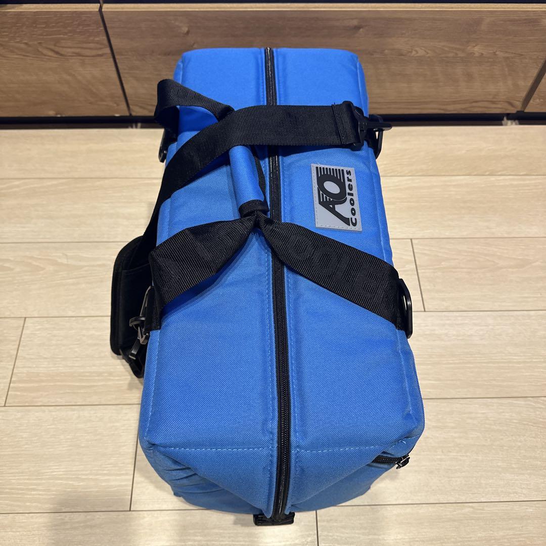 AO Coolers クーラーバッグ 青　34L