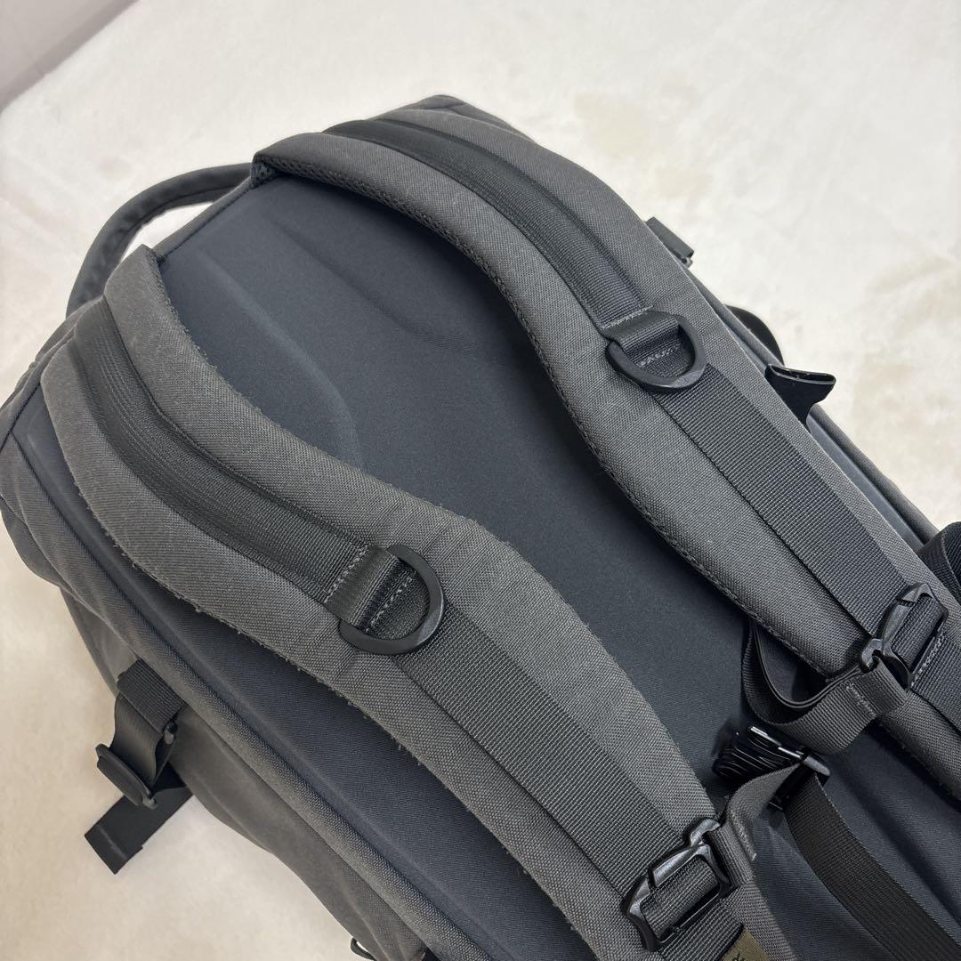 タスマニアンタイガー モジュラーデイパック 23Ｌ