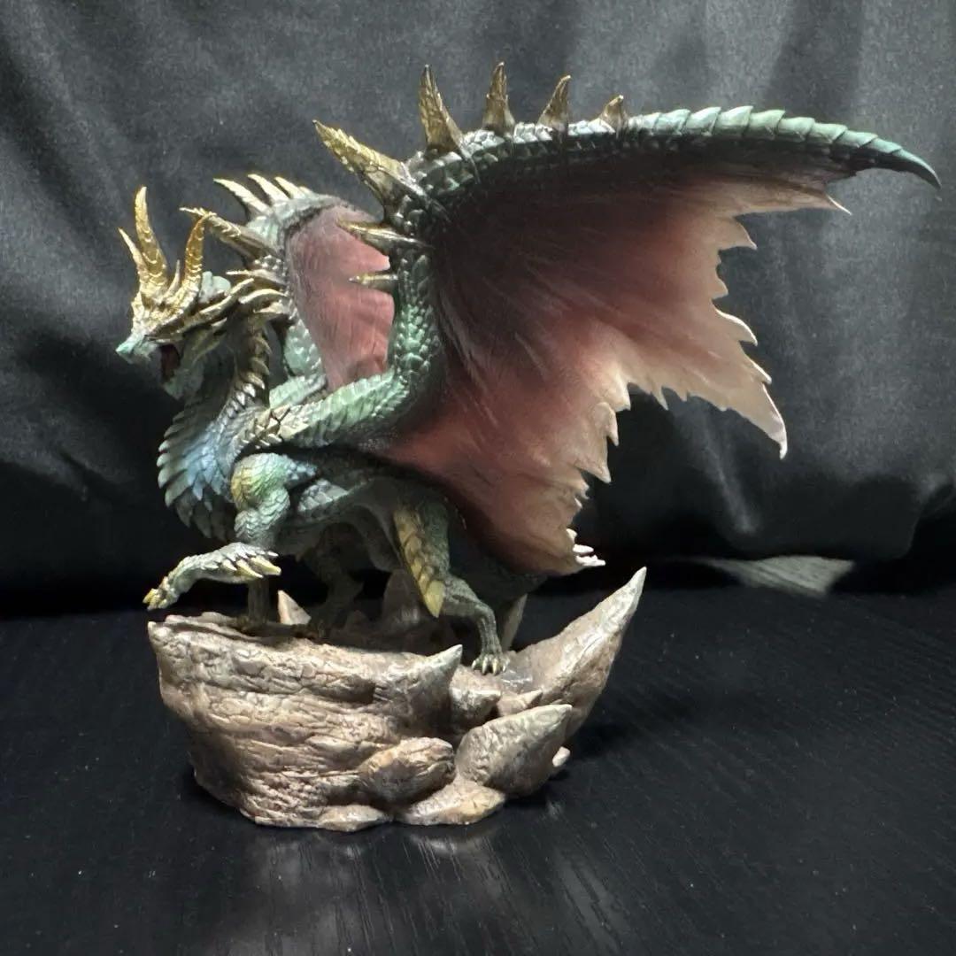 モンスターハンターフロンティア グァンゾルム フィギュア 完成品