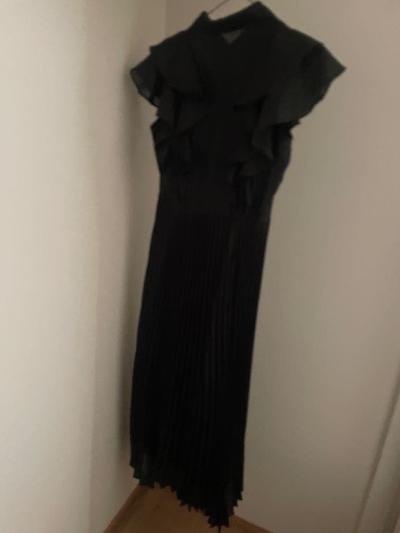 rienda ダブルフリルプリーツシャツワンピース ブラック Sサイズ rienda ダブルフリルプリーツシャツワンピース ブラック Sサイズ