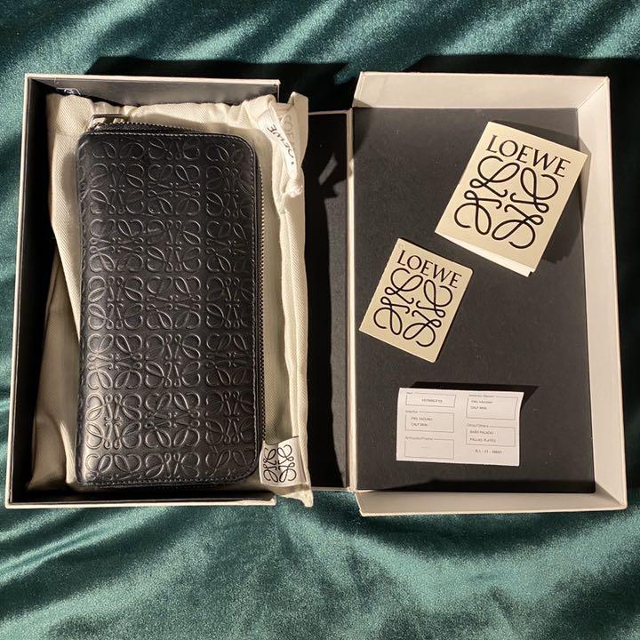LOEWE ロエベ アナグラム 長財布(¥39,999) - メルカリ スマホでかんたん フリマアプリ