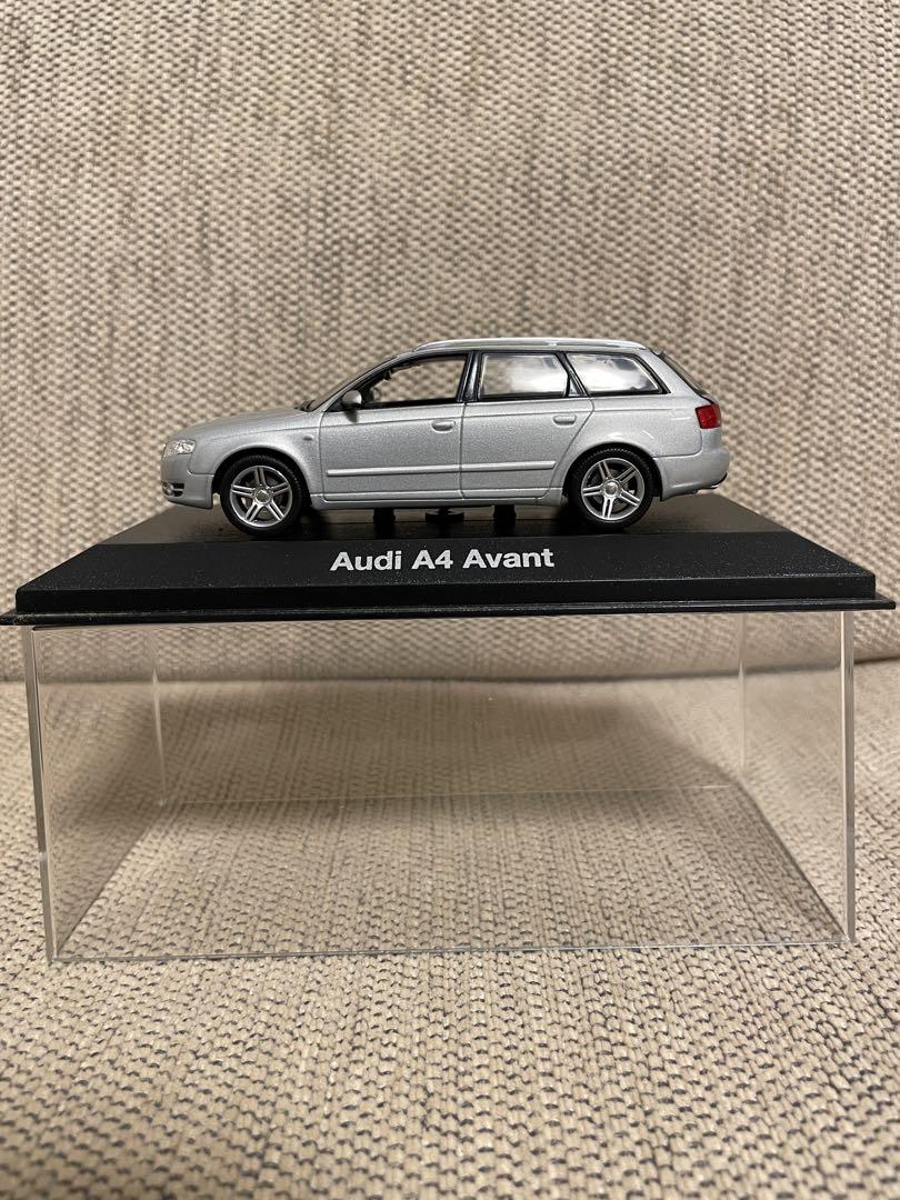 Audi A4 Avant ミニカー シルバー