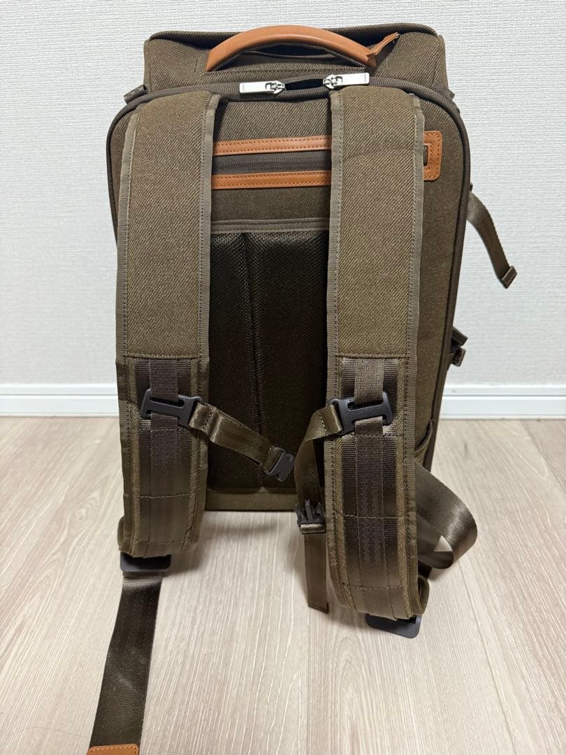 【美品】多機能バックパック moshi Arcus Vintage Brown 【美品】多機能バックパック moshi Arcus Vintage Brown