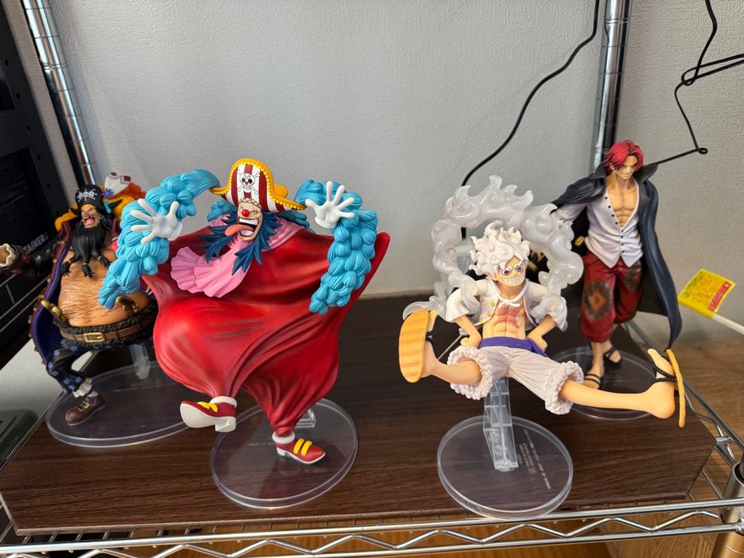 ワンピース一番くじ フィギュア 新四皇セット目立った傷や汚れなし