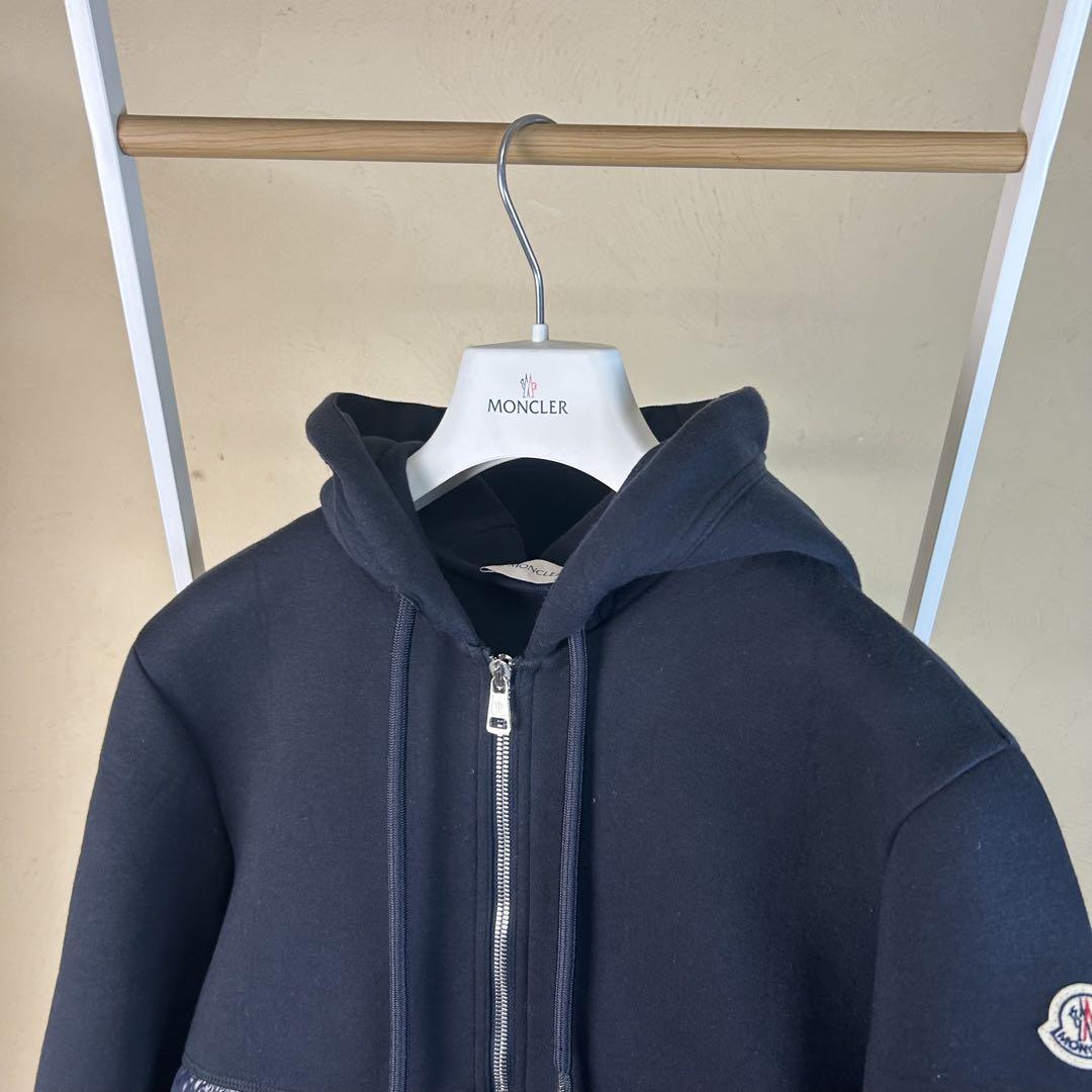 極美品✨MONCLER MAGLIA ウール切り替え　パーカー　ネイビー　S 極美品✨MONCLER MAGLIA ウール切り替え パーカー ネイビー S
