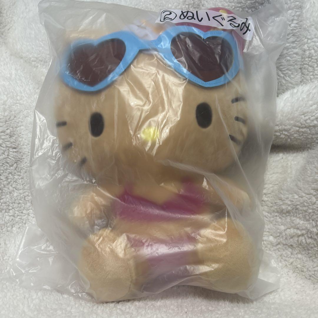 日焼けハローキティ ぬいぐるみ一番くじ 2等 - メルカリ