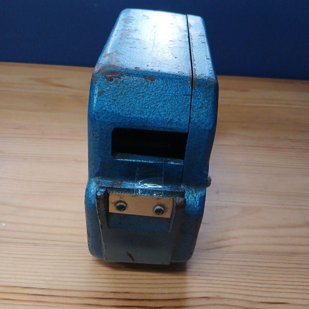 テープカッター