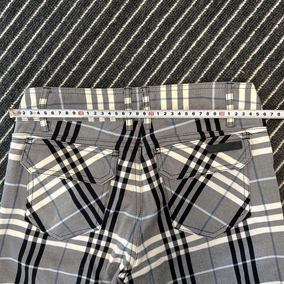 BURBERRY Blue Label チェック柄 フレアパンツ 36 - メルカリ