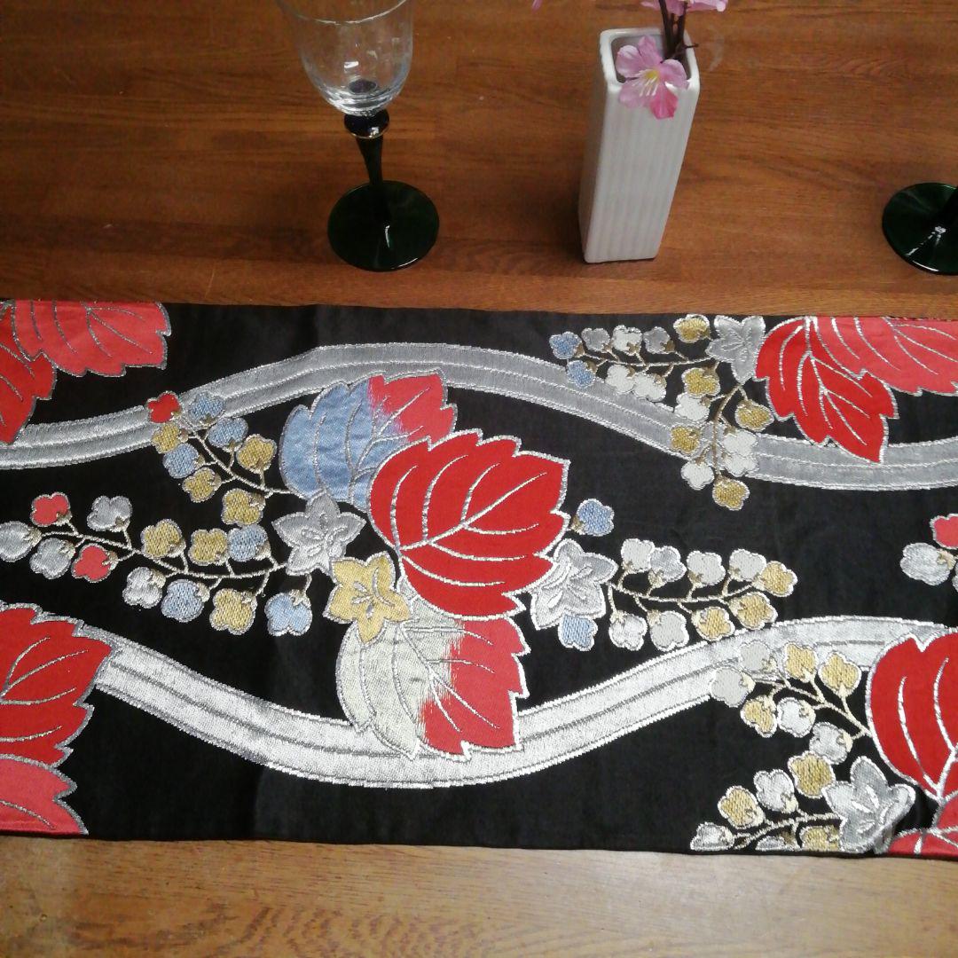 テーブルランナー♦️タペストリー (高級正絹袋帯リメイク テーブルランナー♦️タペストリー (高級正絹袋帯リメイク