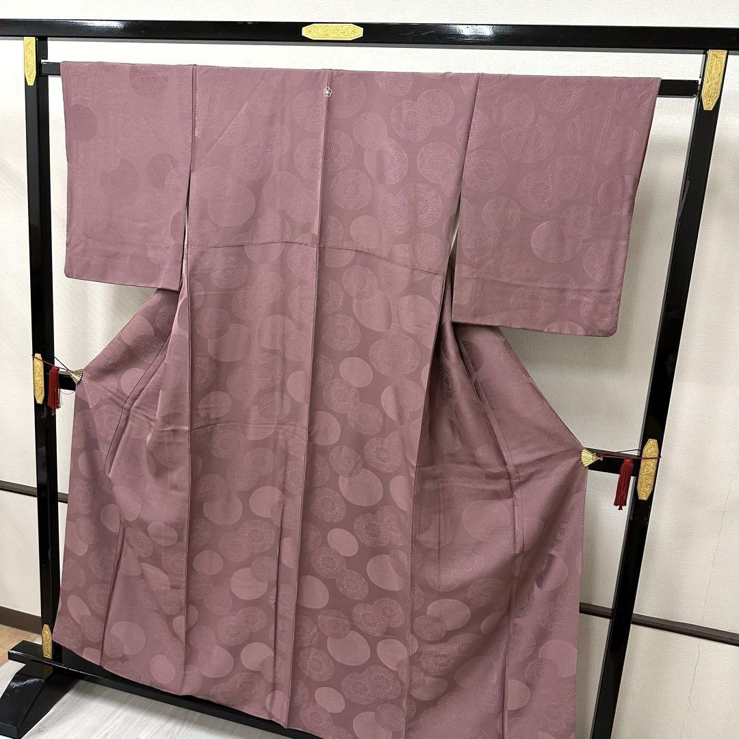アンティーク 小紋 薄ピンクに可愛い花模様 着物 正絹 袷 バチ衿