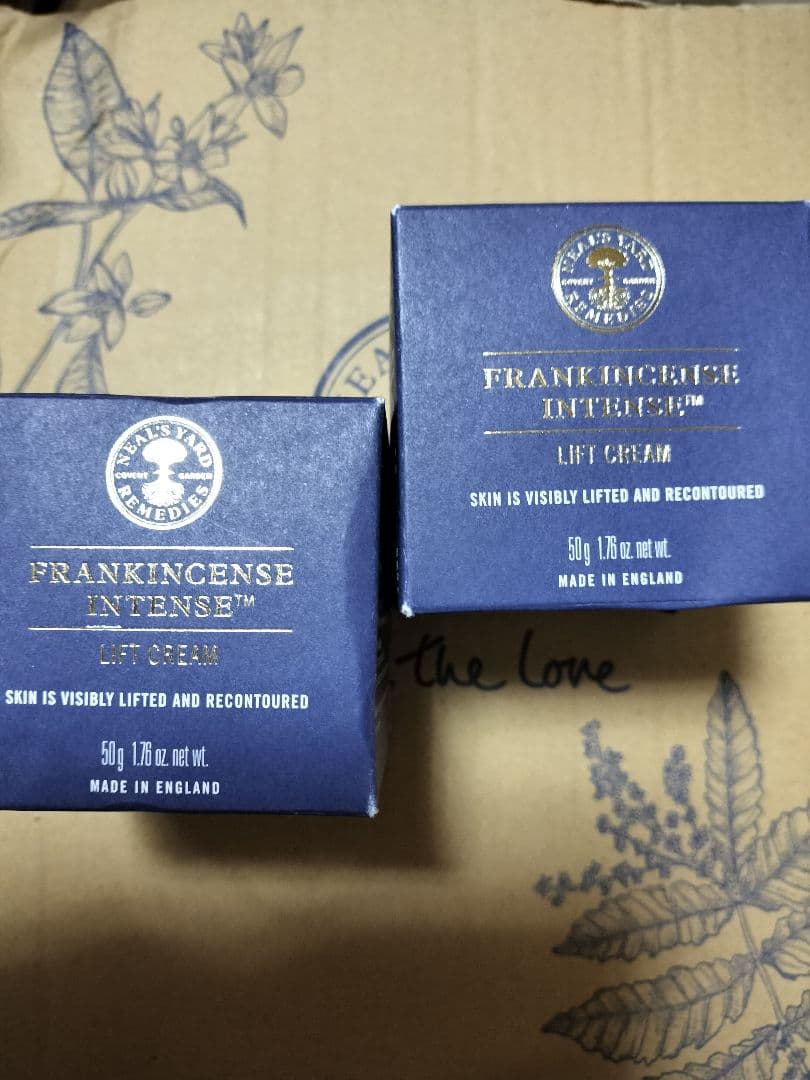 フランキンセンスインテンスリフトクリーム2個、ビューティーバーム、化粧水 フランキンセンスインテンスリフトクリーム2個、ビューティーバーム、化粧水