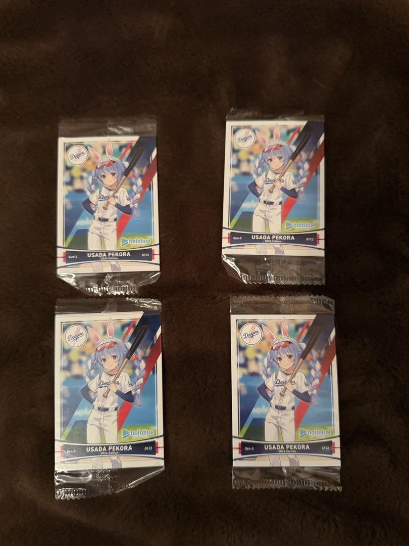 ●日本正規品● アメリカ限定 ホロライブ カード4パック MLB コラボ ドジャース その他