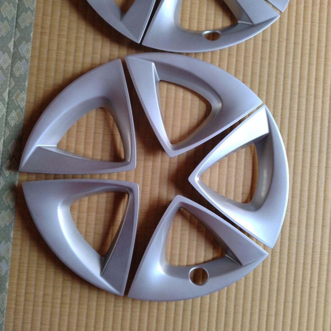 トヨタ50プリウス純正 アルミ取り付け用アクセントピース