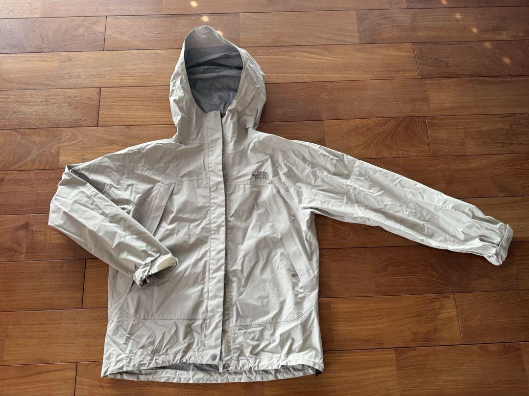 THE NORTH FACE マウンテンパーカー ライトグレージュ