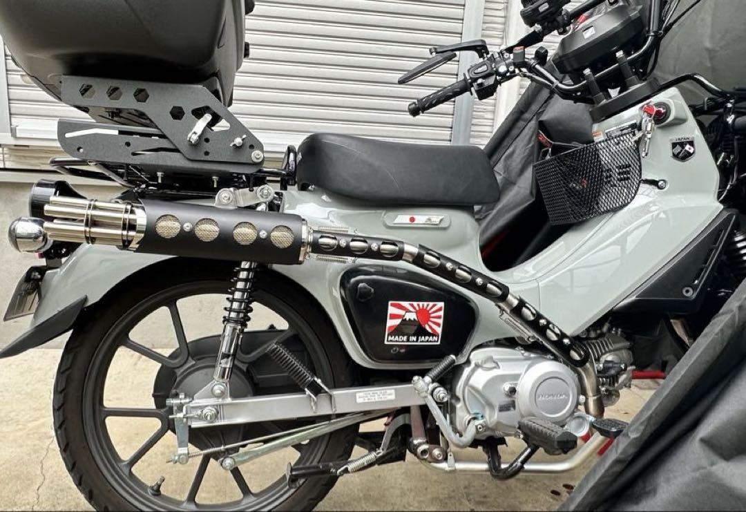 クロスカブ110 マフラー⭐︎ガトリングマフラー⭐︎美品 JA60  マシンガン クロスカブ110 マフラー⭐︎ガトリングマフラー⭐︎美品 JA60