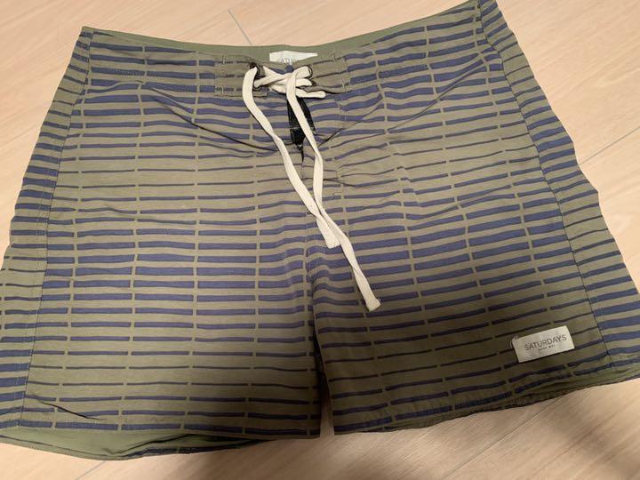 ボードショーツ 水着
